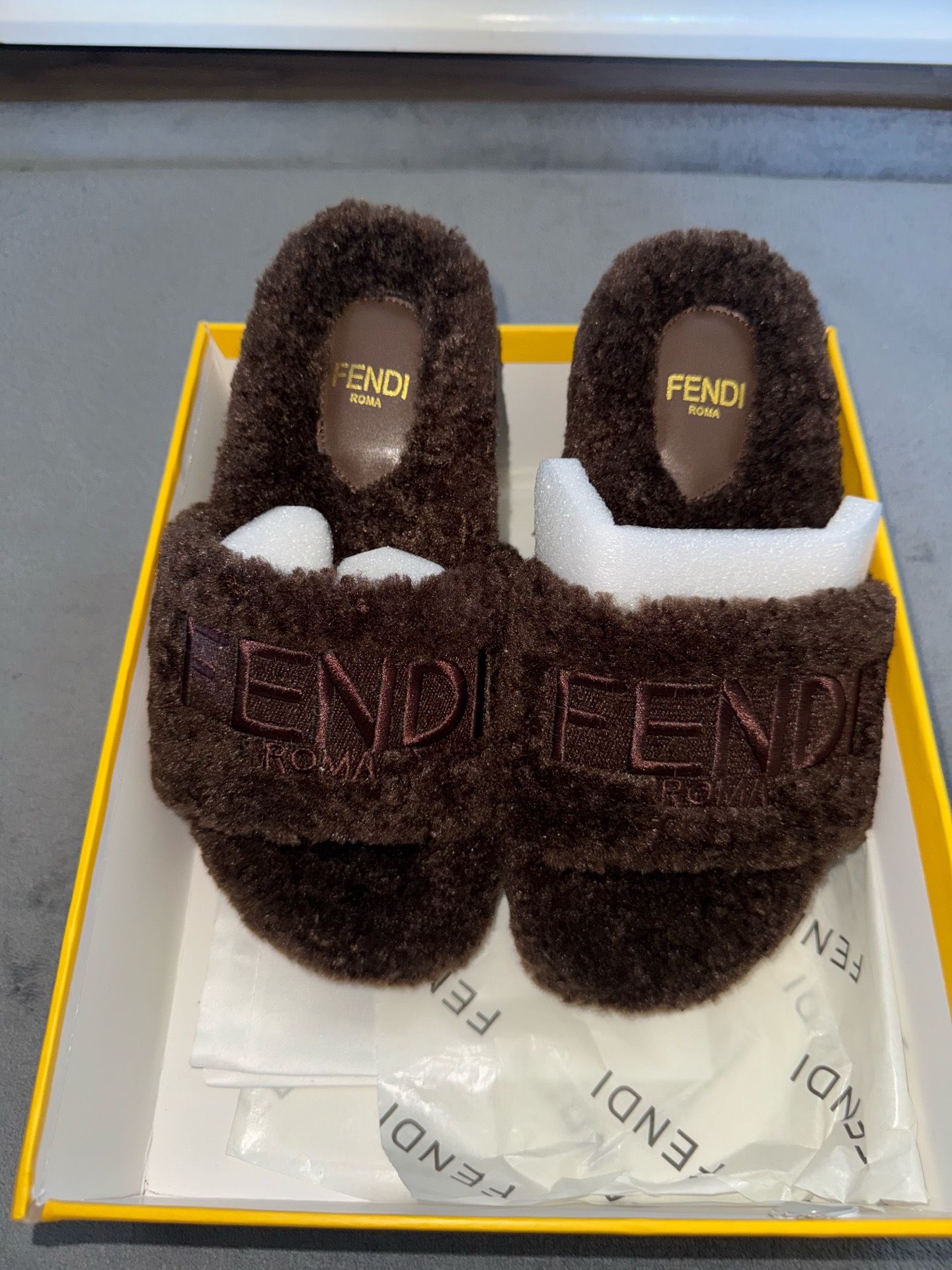 Fendi Slides