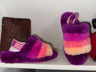 💖💜UGG Rare Color Combo Fur Slide Slippers Size 7 – New Plush Cozy Sandals