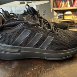 Adidas 7.5 Black Running Shoes 