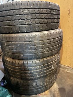 Brand New Set of 4 Kumho Crugen HT51 Tires