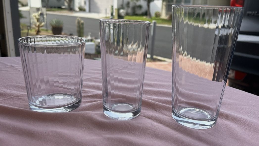 14 Tall Glasses 14 Medium 12 Shortest