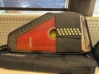 Oscar Schmidt Auto Harp w/carrying case
