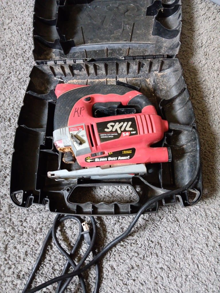 Skil Jigsaw With Accessories