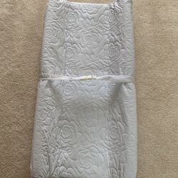 LA BABY waterproof changing pad. Like New