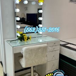 White Vanity Mirror And Chair Combo Led 
