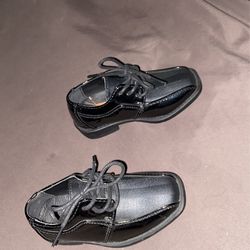 Kids dress shoes