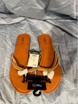 New Sandals - by Rue. Size 9