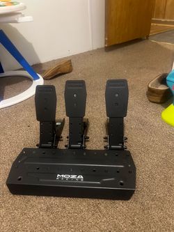 Moza racing simulator pedals