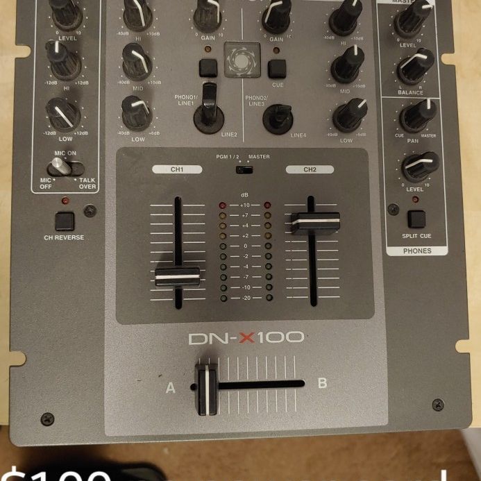 Denon DN-X100 No Cord As Is. for Sale in Chicago, IL - OfferUp