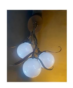 3 Globe Light Chandelier 