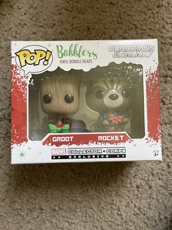 marvel- groot and rocket funko pop christmas edition ! 