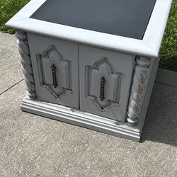 Farmhouse End Table 