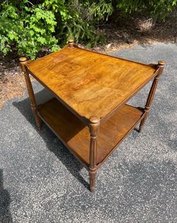 Mid century two-tier side table by Heritage.