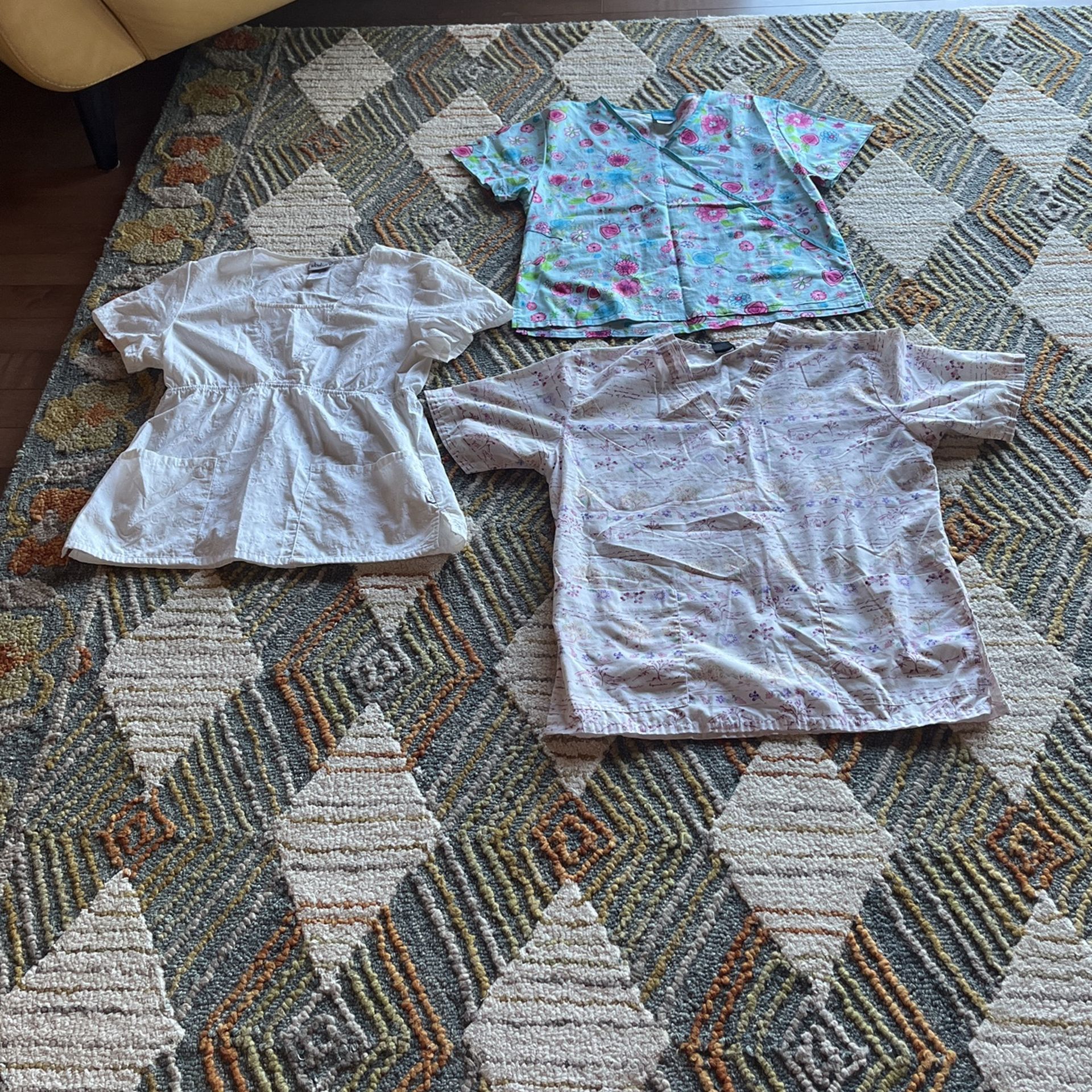 Scrubs: 2 Tops