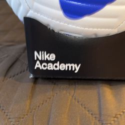 Arctic kopen snor Nike academy Soccer Ball Size 4 for Sale in San Diego, CA - OfferUp