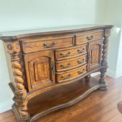 Credenza/chest Of Drawers