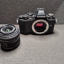 Olympus E-M10 / Olympus Digital 14-42mm
