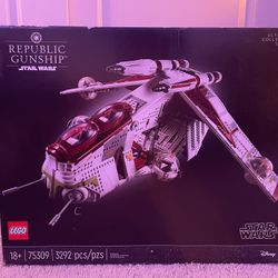 Lego Republic Gunship 75309 (missing pieces)