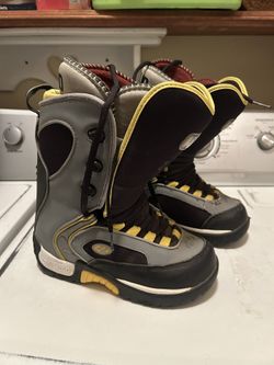 Snowboard Boots Adult Size 6