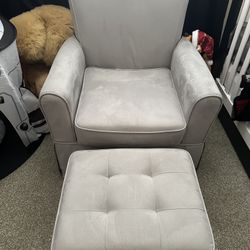 Chair & Foot Ottoman