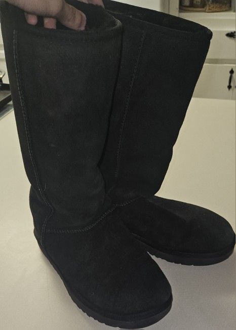 Black uggs
