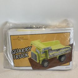 Annie's Young Woodworkers Kit Club Construction Kit Quarry Truck