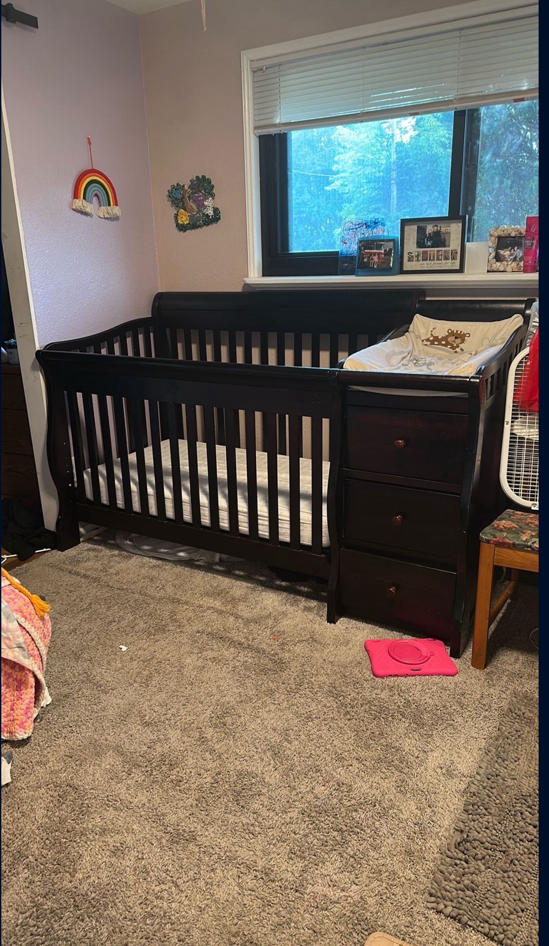 *FREE* Crib & Changing Table