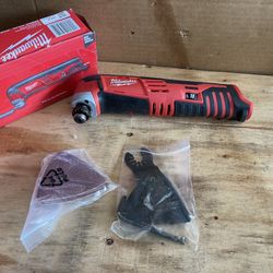 Milwaukee M12 Multi Tool