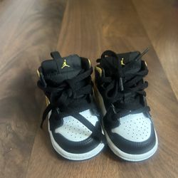 Toddler Shoe Size 4C 