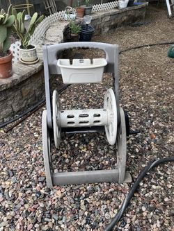 Suncast Hose Reel Cart