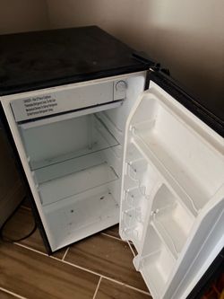 Mini fridge