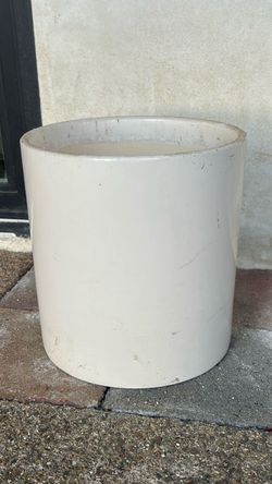 Beautiful Contemporary White Ceramic Planter - Like New