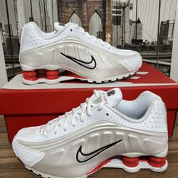 Nike Shox R4 