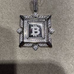 18k  Diamond Charm “B”