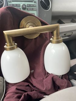 Brushed Brass Wall Mount Light