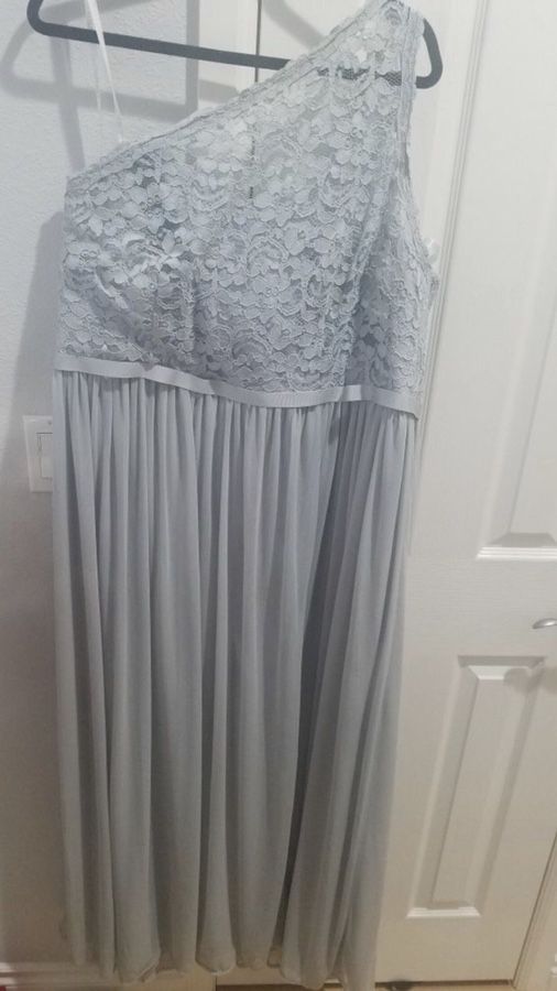 David’s Bridal Special Occasion Dress Sz 22, fits like 16/18