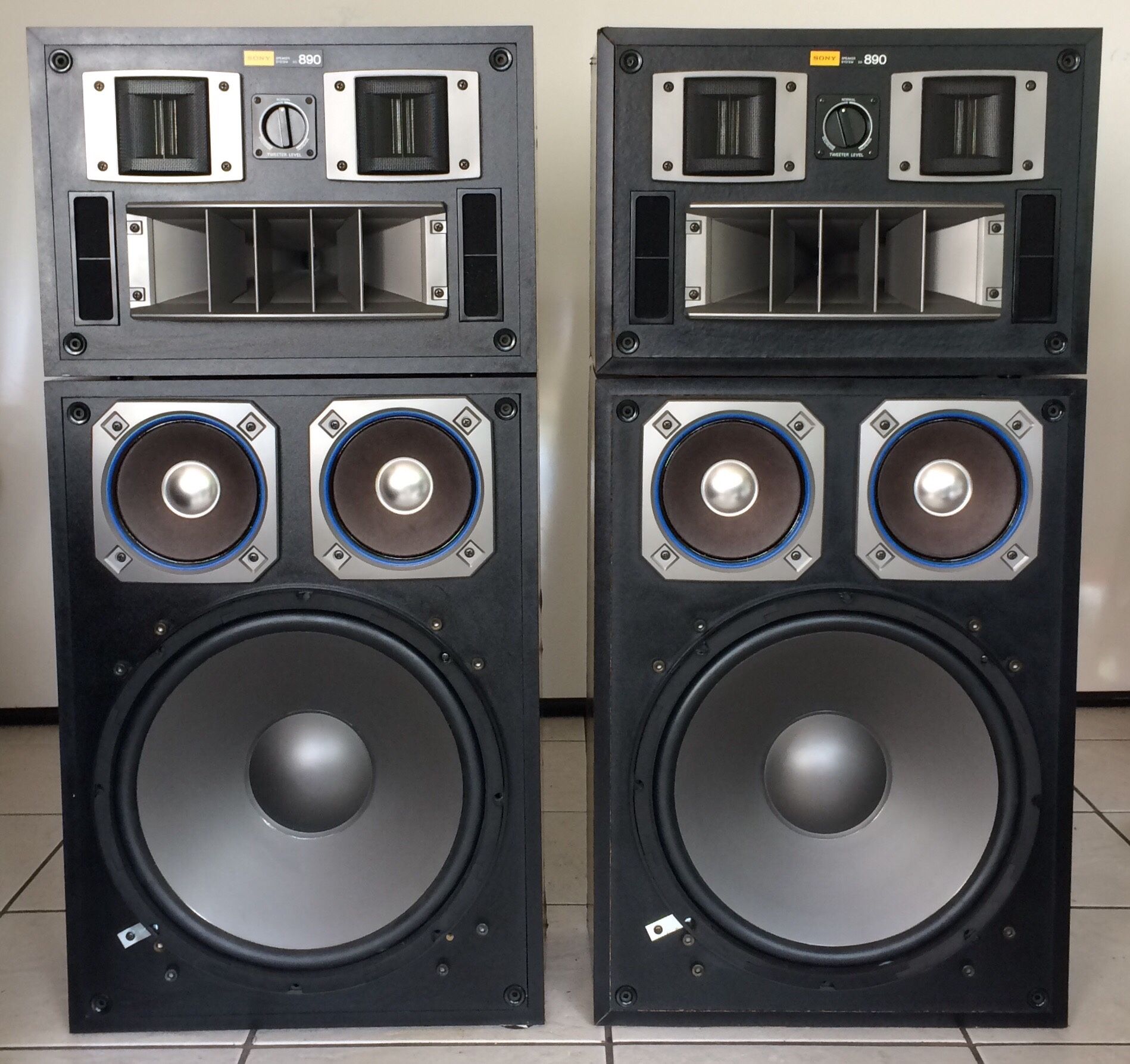 Ultra Rare Sony SS 890 vintage 70s