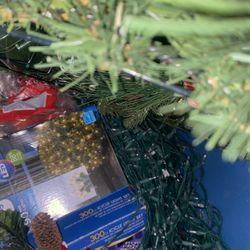 Christmas Lights And Inflatables 