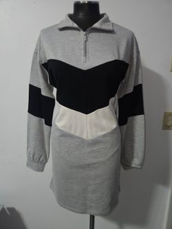 Juicy size M Color Block Quarter-Zip Sweatshirt Dress