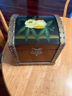 Treasure chest