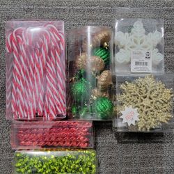 Christmas Decorations 