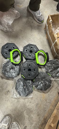 Octagonal Weight Plates with Green Handles