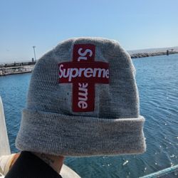 Supreme Cross Beanie