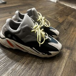 Waverunners Yeezys 