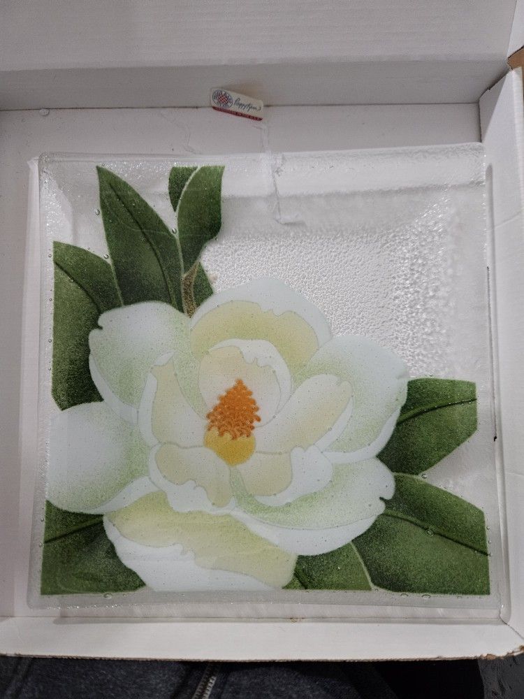 Peggy Karr Magnolia 10" Square Plate
