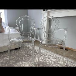 Acrylic Lucite Clear Ghost Shabby Throne Chair Set Seats Chairs Glamour Modern Fashion Luxury Contemporary 