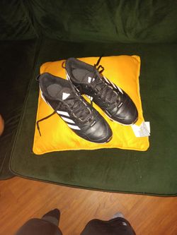 Adidas Icon Football Schoes