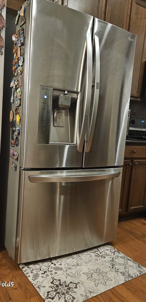 LG French Door Refrigerator For Sale