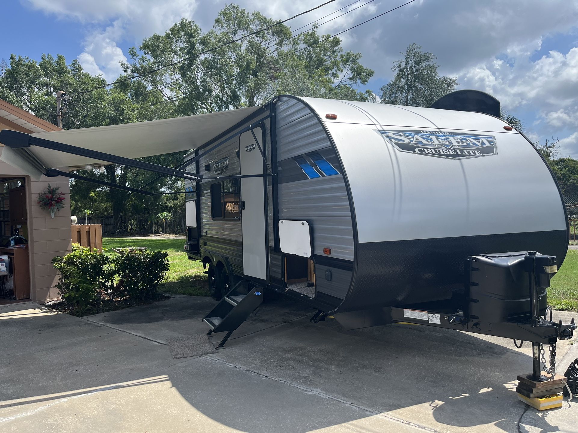 2021 Forest River Salem Cruise Light 1 19DBXL