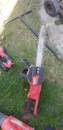 Milwaukee chainsaw